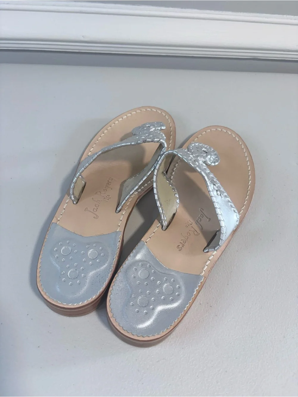 Jack Rogers Original Jacks Sandals 10 Metallic Silver Leather Thong Flip Flops